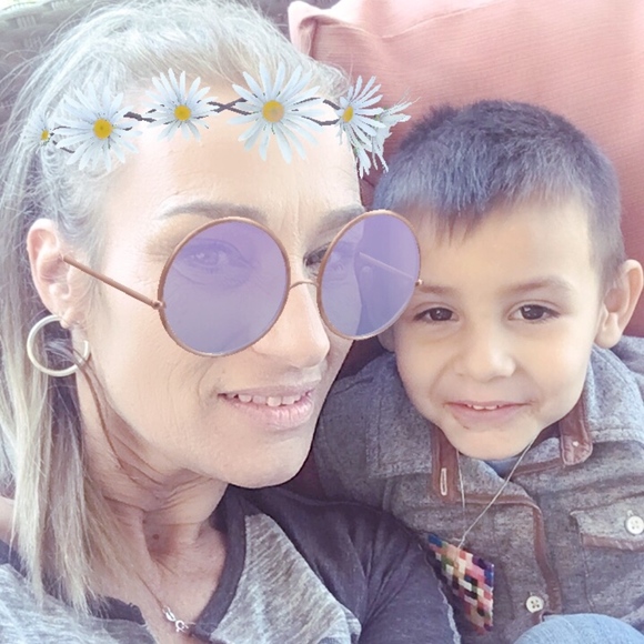 Say Hi! - Picture 4 of 4